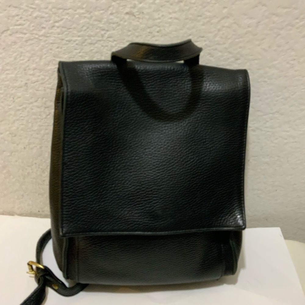 Vintage Field Manor Modern Classics Black Leather Backpack Bag 12"L x 9"W